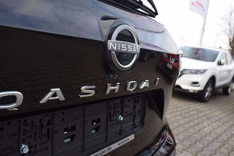 Nissan Qashqai 1.3 DIG-T Xtronic Tekna
